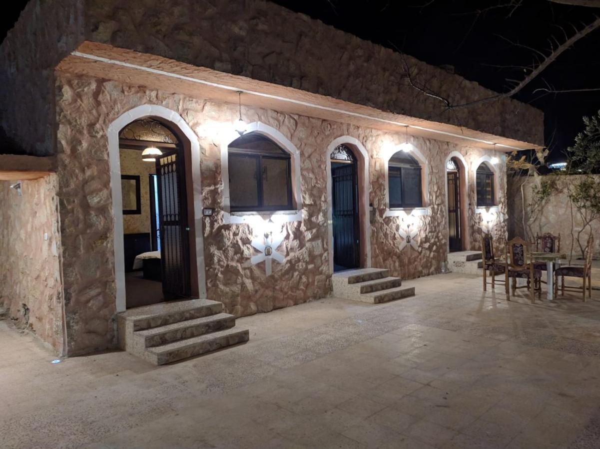 Guest House Attallah Vádi Músza Kültér fotó